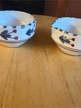 vintage mid-century Scandinavian art pottery bowl by Graveren Norsk in Norway.